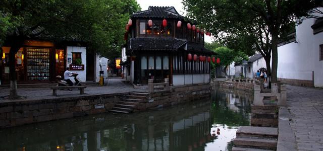 过春节一般什么时候贴对联？游戏画面